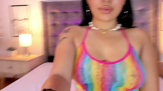 Linda Fosterr online show from 09/29/25, 02:40