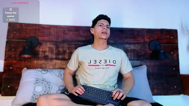 JhosuaVega online show from 02/05/26, 02:40