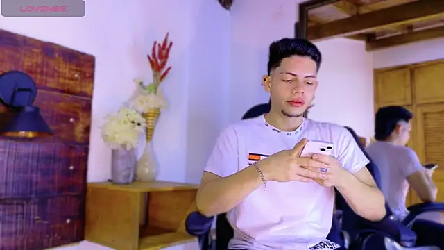 JhosuaVega online show from 04/08/26, 02:13