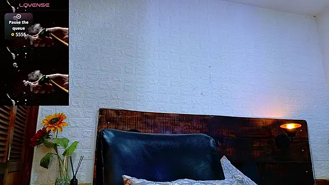 JhosuaVega online show from 10/27/25, 07:04