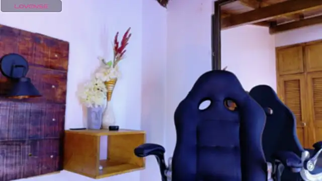 JhosuaVega online show from 04/12/26, 07:17