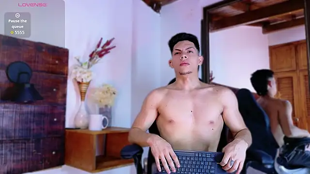 JhosuaVega online show from 03/18/26, 02:04