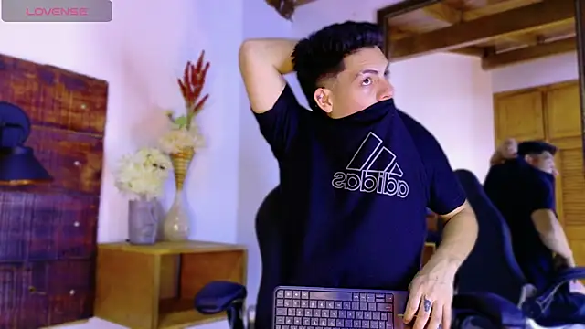 JhosuaVega online show from 04/10/26, 02:07