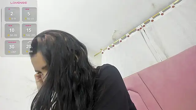 miajhonsonx online show from 05/15/26, 08:29