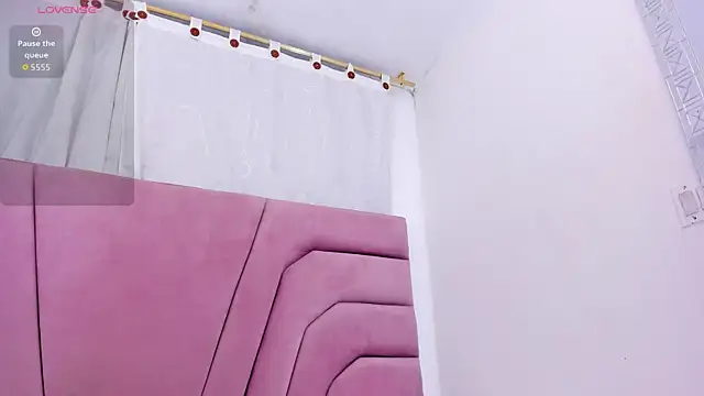 miajhonsonx online show from 02/11/26, 02:06