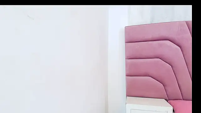 miajhonsonx online show from 03/26/26, 03:32