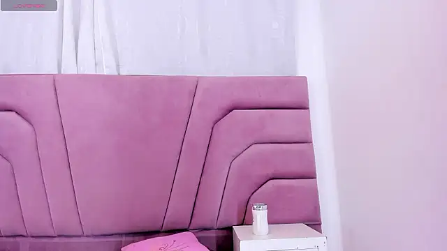 miajhonsonx online show from 02/21/26, 01:13