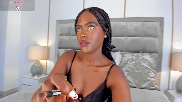 DakotaWangi online show from 12/15/25, 03:34