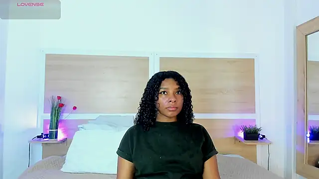 ValeryCortezm online show from 11/12/25, 12:20