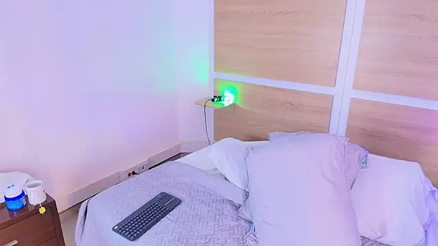 ValeryCortezm online show from 02/15/26, 01:32