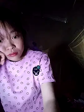 Snapshot of Phuoc_xx chatting on 03/04/26, 05:15 Phuoc xx online show from 03/04/26, 05:15