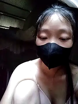 Snapshot of Phuoc_xx chatting on 12/23/25, 06:34 Phuoc xx online show from 12/23/25, 06:34