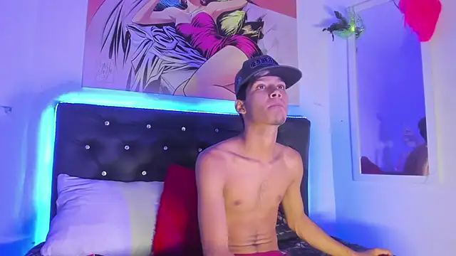 Snapshot of xxKamadevaxx chatting on 09/28/25, 07:21 xxKamadevaxx online show from 09/28/25, 07:21