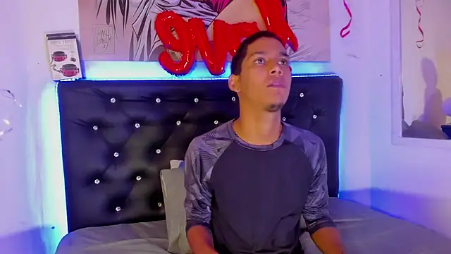 Snapshot of xxKamadevaxx chatting on 09/21/25, 12:21 xxKamadevaxx online show from 09/21/25, 12:21