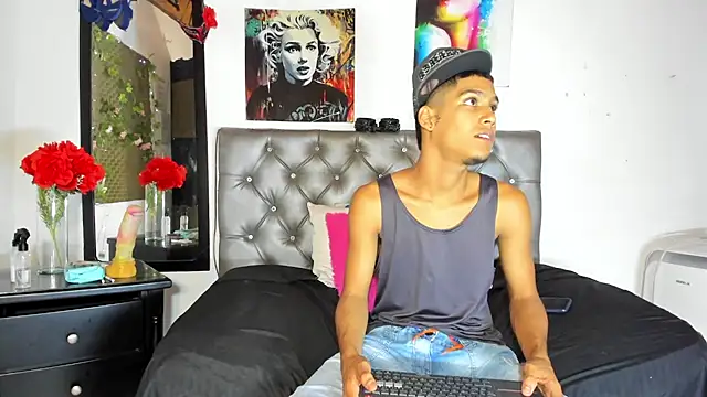 Snapshot of xxKamadevaxx chatting on 11/08/25, 07:39 xxKamadevaxx online show from 11/08/25, 07:39