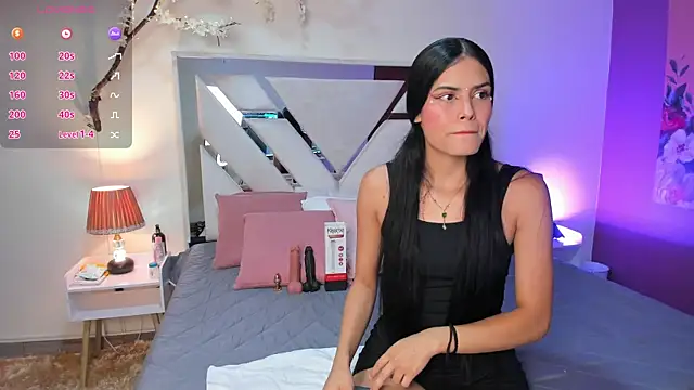Isa Rouse   online show from 10/15/25, 02:32