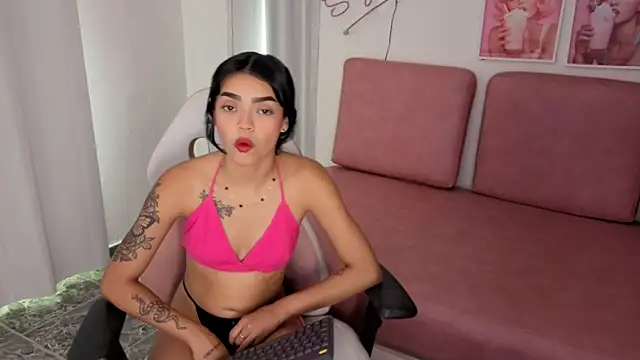 Emmy sexygirl online show from 09/22/25, 12:44