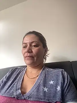 Snapshot of pamelaqenn_2 chatting on 09/25/25, 05:41 pamelaqenn 2 online show from 09/25/25, 05:41