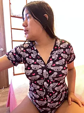 April Becker online show from 10/06/25, 03:19