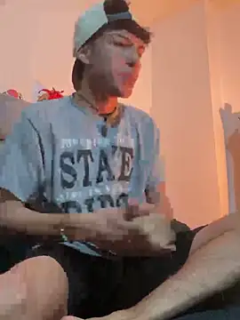 NaytonFreeman online show from 12/19/25, 11:23