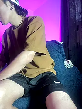 NaytonFreeman online show from 11/10/25, 11:04