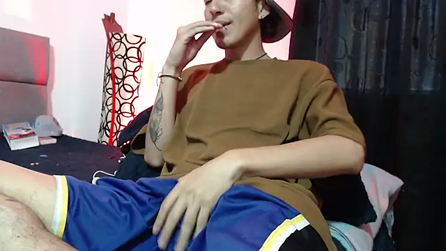 NaytonFreeman online show from 11/24/25, 11:32