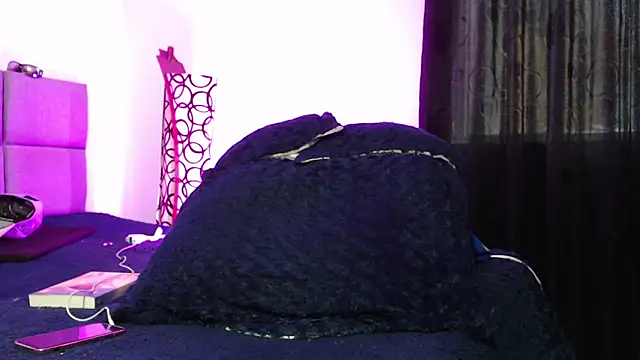 NaytonFreeman online show from 11/21/25, 11:31