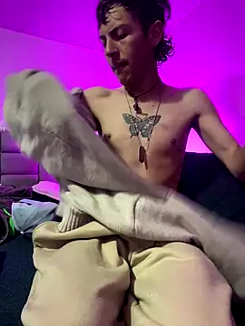 NaytonFreeman online show from 11/05/25, 10:51