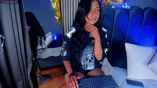 Snapshot of Keila_Fg chatting on 09/29/25, 07:41 Keila Fg online show from 09/29/25, 07:41