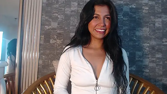 Snapshot of Keila_Fg chatting on 10/02/25, 07:39 Keila Fg online show from 10/02/25, 07:39