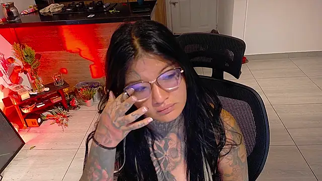 Unatatuada online show from 11/28/25, 08:47