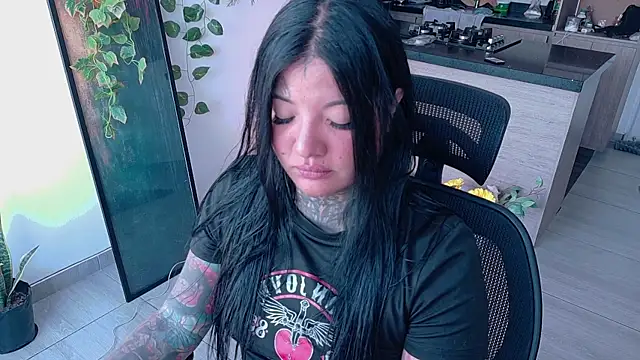 Unatatuada online show from 11/10/25, 08:14