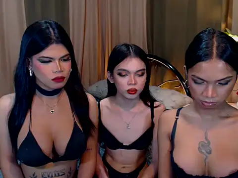 Snapshot of XGoddessOfSatisfactionxX chatting on 10/22/25, 10:58 XGoddessOfSatisfactionxX online show from 10/22/25, 10:58