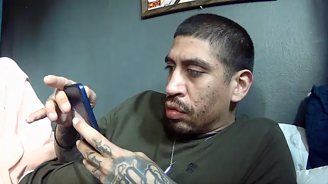 busnfatnutsLildee online show from 12/21/25, 07:59