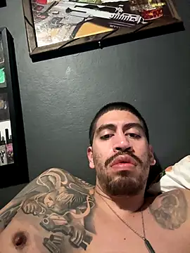 busnfatnutsLildee online show from 12/23/25, 09:41