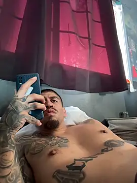 busnfatnutsLildee online show from 11/25/25, 05:13