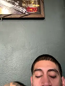 busnfatnutsLildee online show from 12/22/25, 08:53