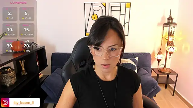 Lyliboomm online show from 10/23/25, 09:46