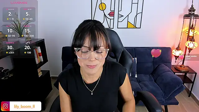 Snapshot of Lyliboomm chatting on 10/01/25, 10:57 Lyliboomm online show from 10/01/25, 10:57