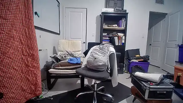 jasoncali305 online show from 11/20/25, 04:35