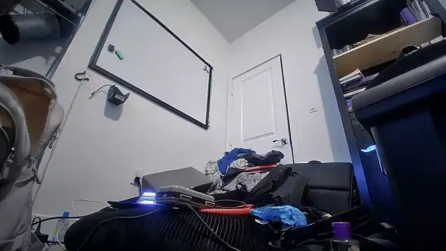 jasoncali305 online show from 11/13/25, 08:07