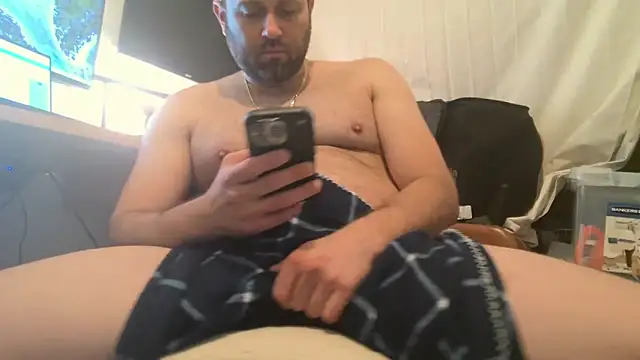 jasoncali305 online show from 04/13/26, 01:59