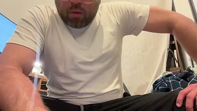 jasoncali305 online show from 04/15/26, 05:57