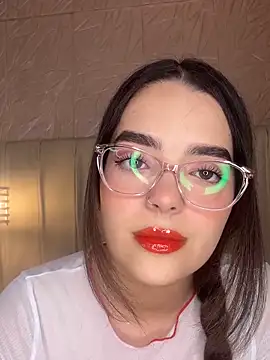 Snapshot of hannahst_ chatting on 03/27/26, 07:59 hannahst online show from 03/27/26, 07:59