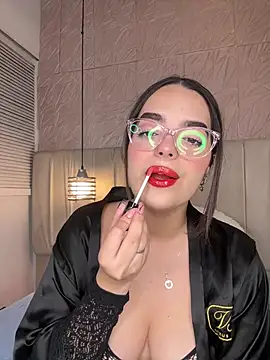 Snapshot of hannahst_ chatting on 03/28/26, 08:21 hannahst online show from 03/28/26, 08:21