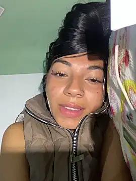 Snapshot of Lesly777_ chatting on 09/20/25, 02:38 Lesly777 online show from 09/20/25, 02:38