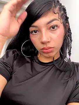 Snapshot of Lesly777_ chatting on 09/20/25, 02:44 Lesly777 online show from 09/20/25, 02:44