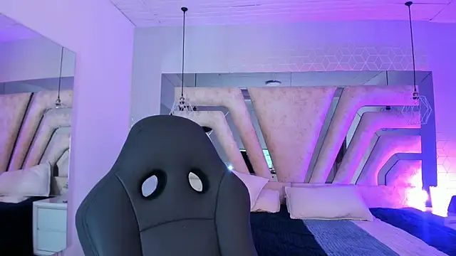 MariaFlowers online show from 10/22/25, 04:01