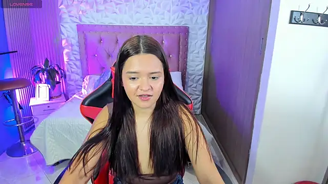 sarai mv1 online show from 11/25/25, 01:55