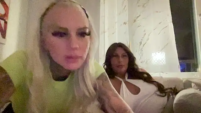 paulinaalatalo online show from 04/11/26, 09:07